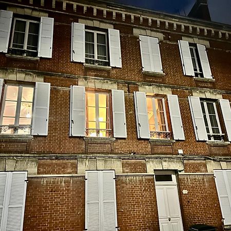 Appartement Chic Et Cosy Epernay Bagian luar foto