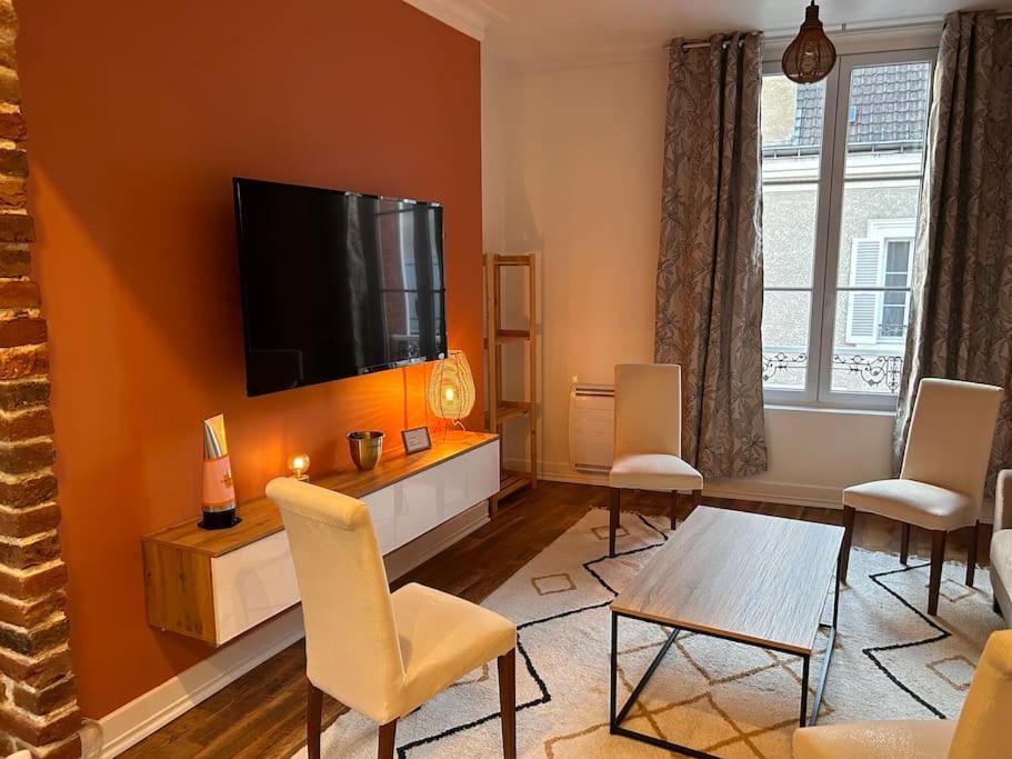 Appartement Chic Et Cosy Epernay Bagian luar foto